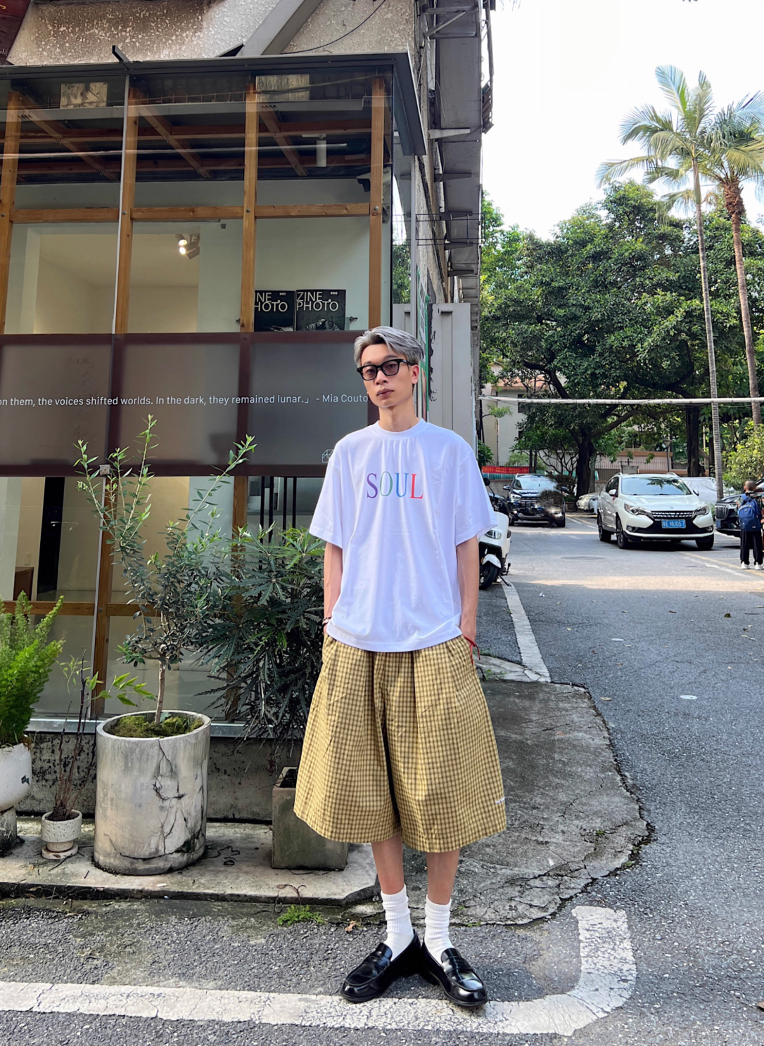 マルチカラーロゴ・プリントTシャツ N5755