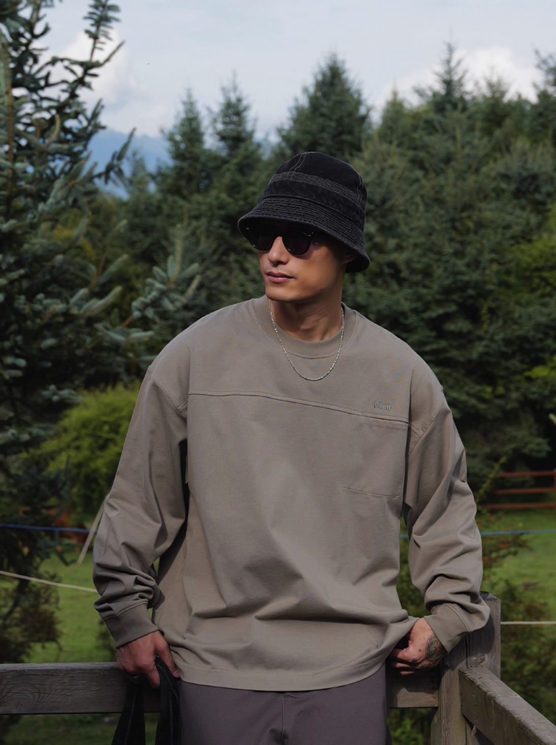 コットン刺繍ポケット ルーズロングTシャツ N5743