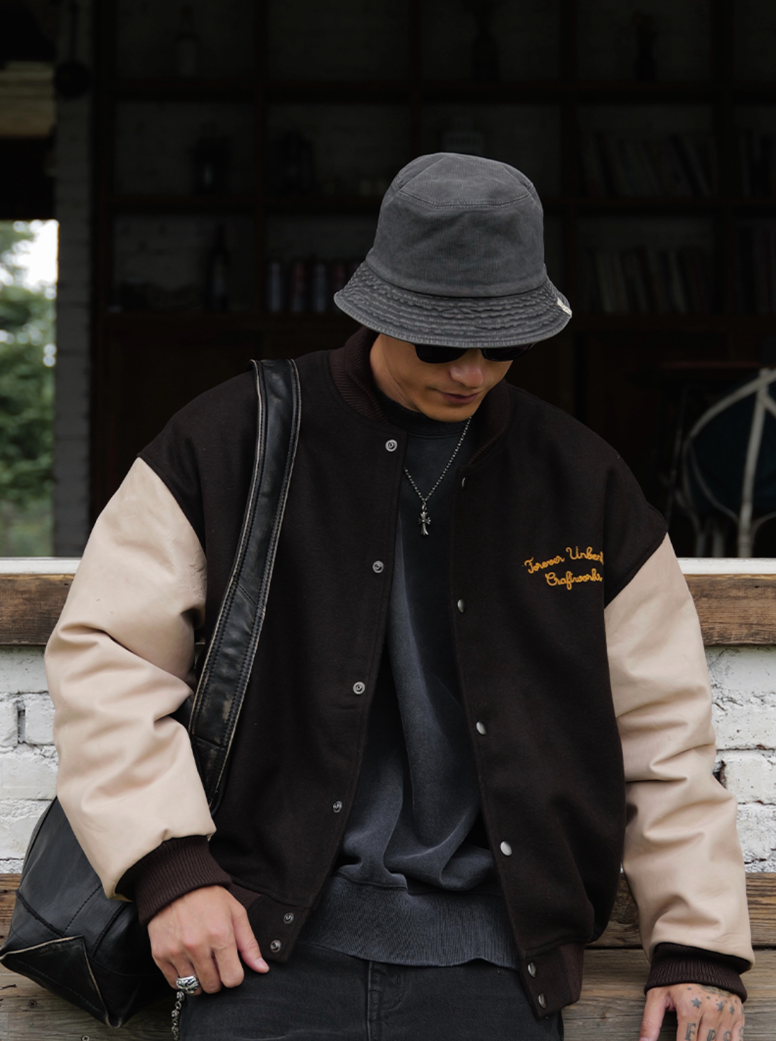 鶴刺繍ウール×レザー 混紡バーシティジャケット N6252