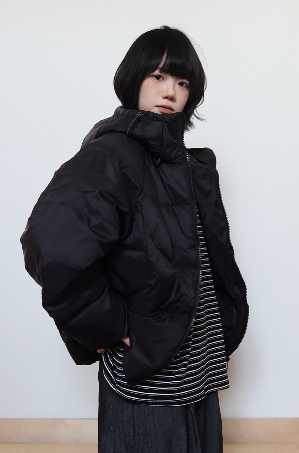 ダブルカフス仕様 90%ダックダウン フーデッドコート N6377