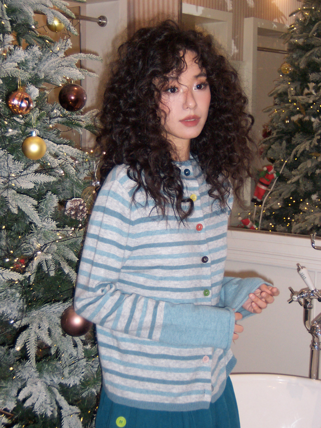 ペールブルーストライプ 羊毛混カーディガン N6517