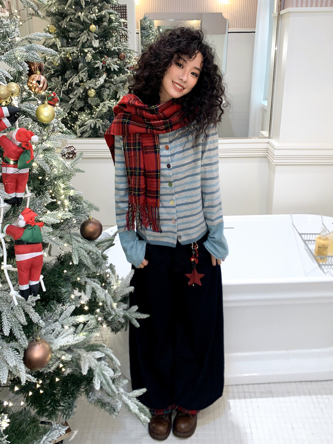 ペールブルーストライプ 羊毛混カーディガン N6517