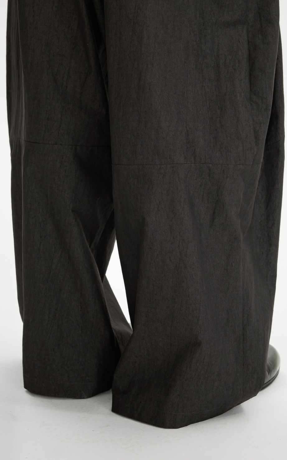 コクーンシルエット プリーツワイドパンツ N6618