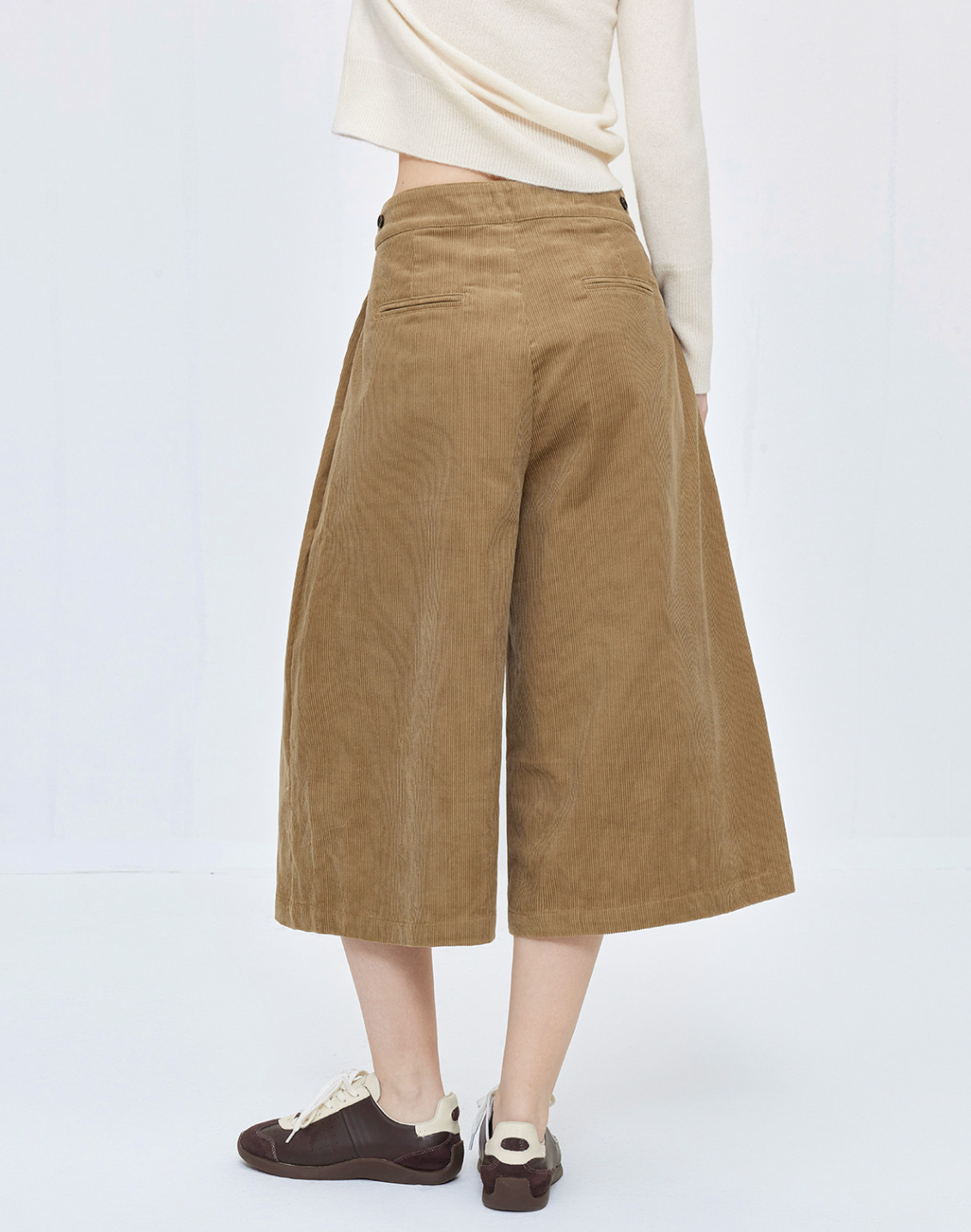 コーデュロイワイドクロップドパンツ N6742