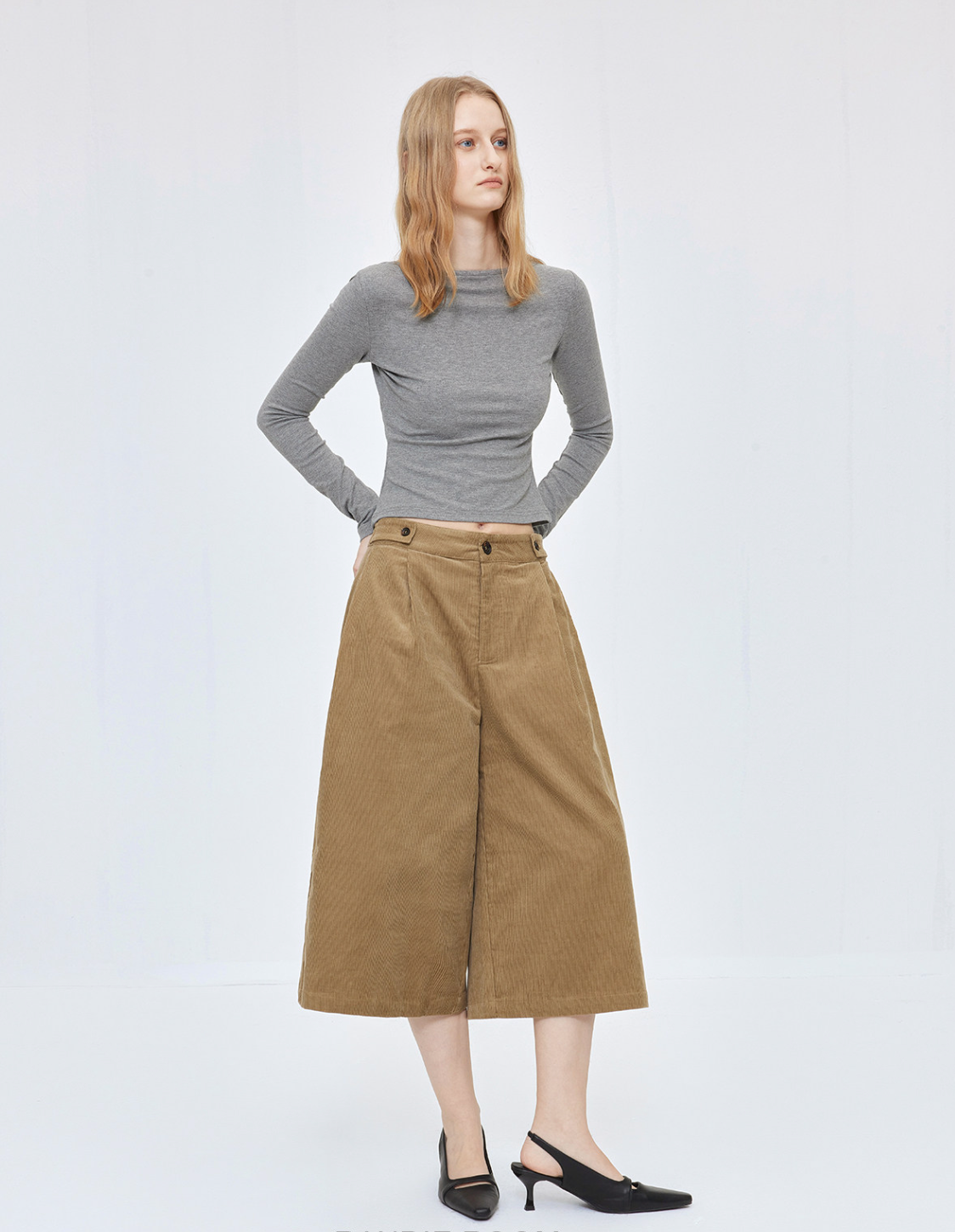 コーデュロイワイドクロップドパンツ N6742