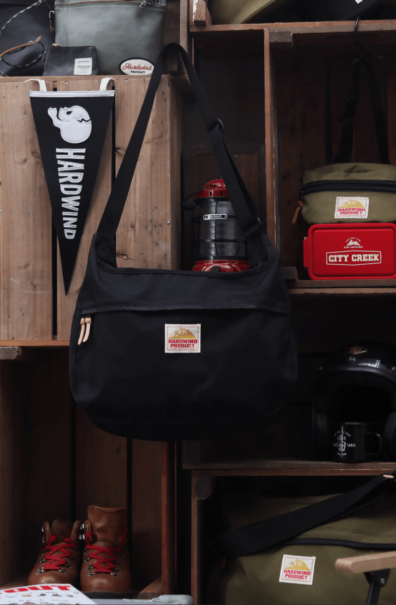 【25L】lightweight nylon messenger bag N5263 - ファッション通販 NNine(ナイン)