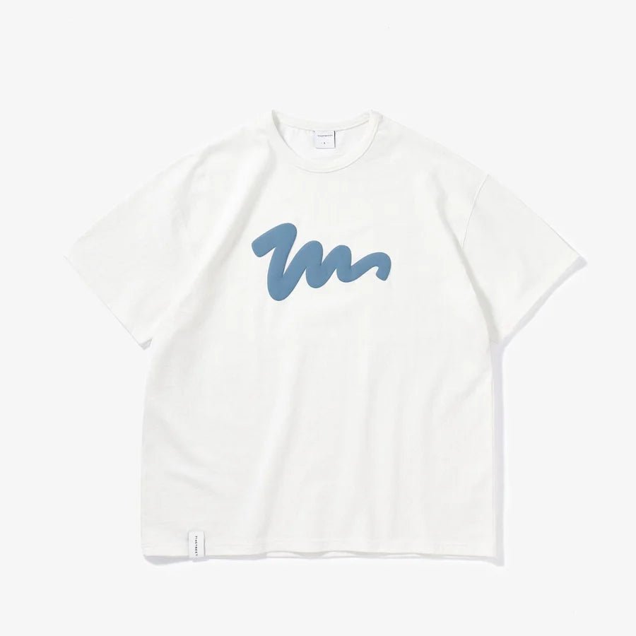 3Dフォーム スクリプトロゴTシャツ SI - 001 - ファッション通販NNine(ナイン)