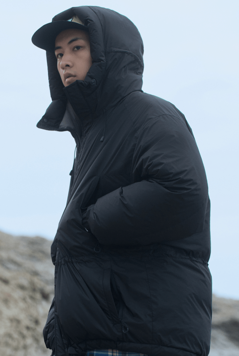 【700FP】機能性ダウン outdoor down jacket N4629 - NNine