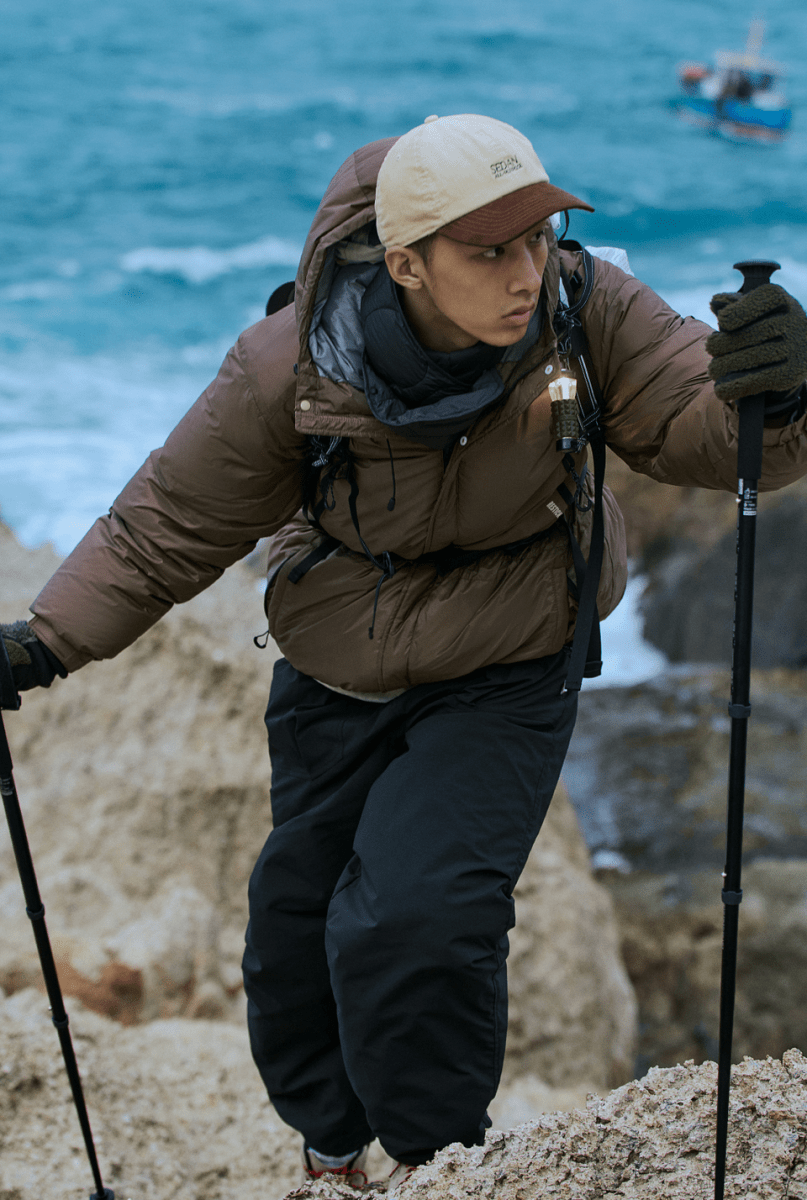【700FP】機能性ダウン outdoor down jacket N4629 - NNine