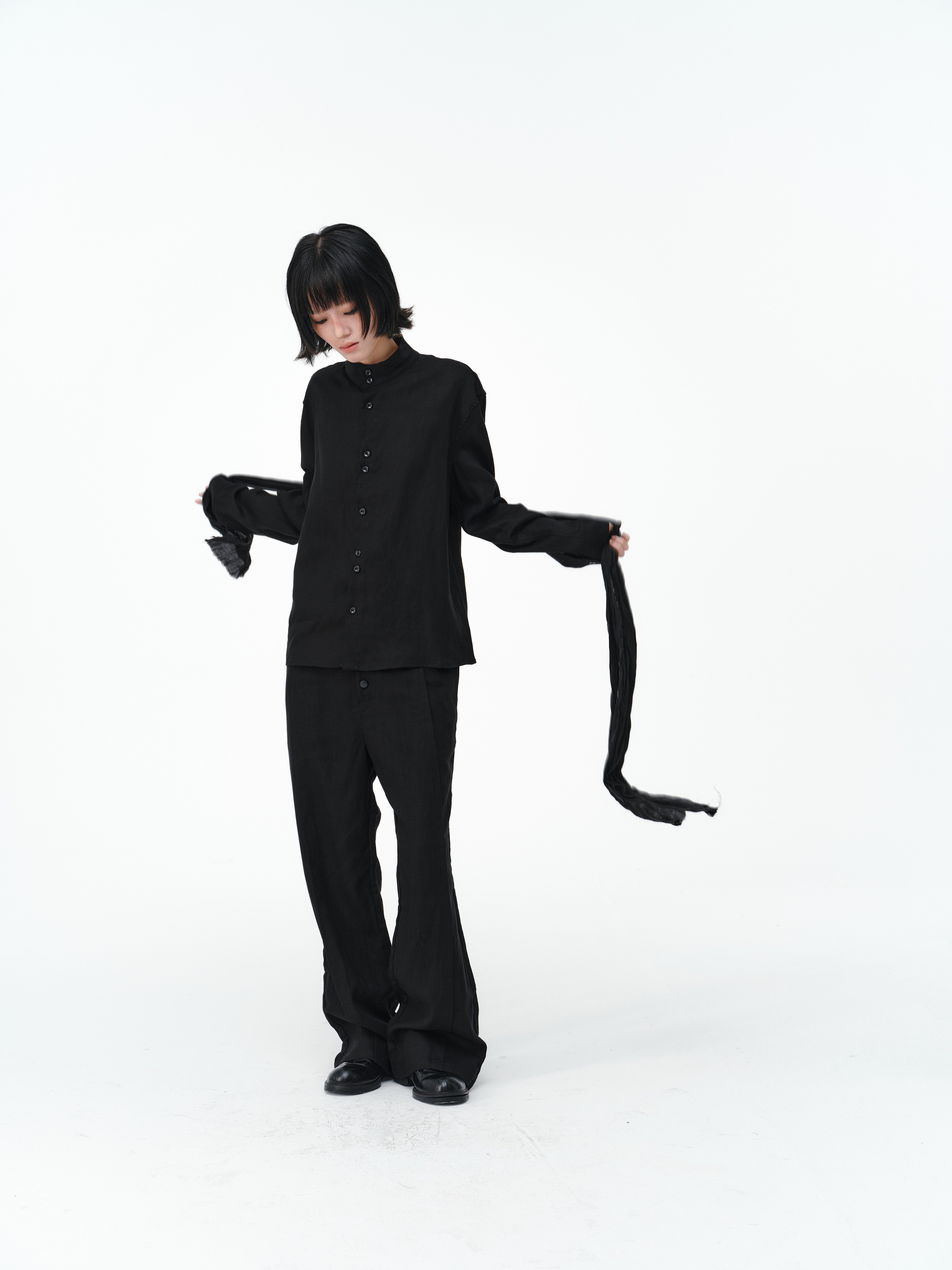 リネン混 スタンドカラー 非対称ボタンシャツ N6856