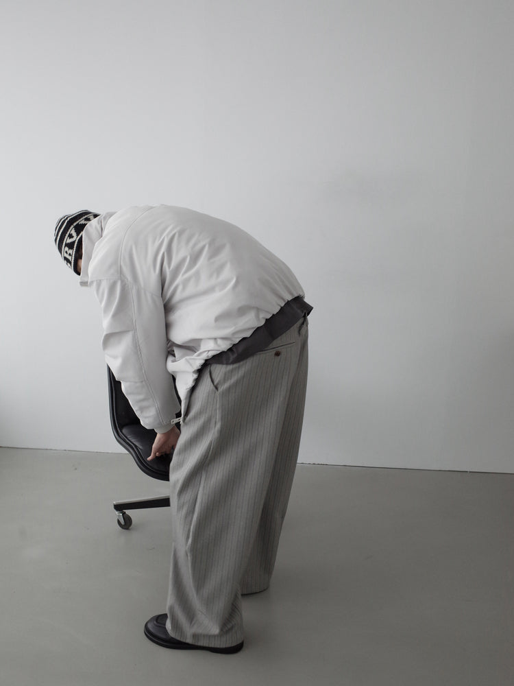 ストライプ弯刀ワイド パリボタンリラックススラックス N6137