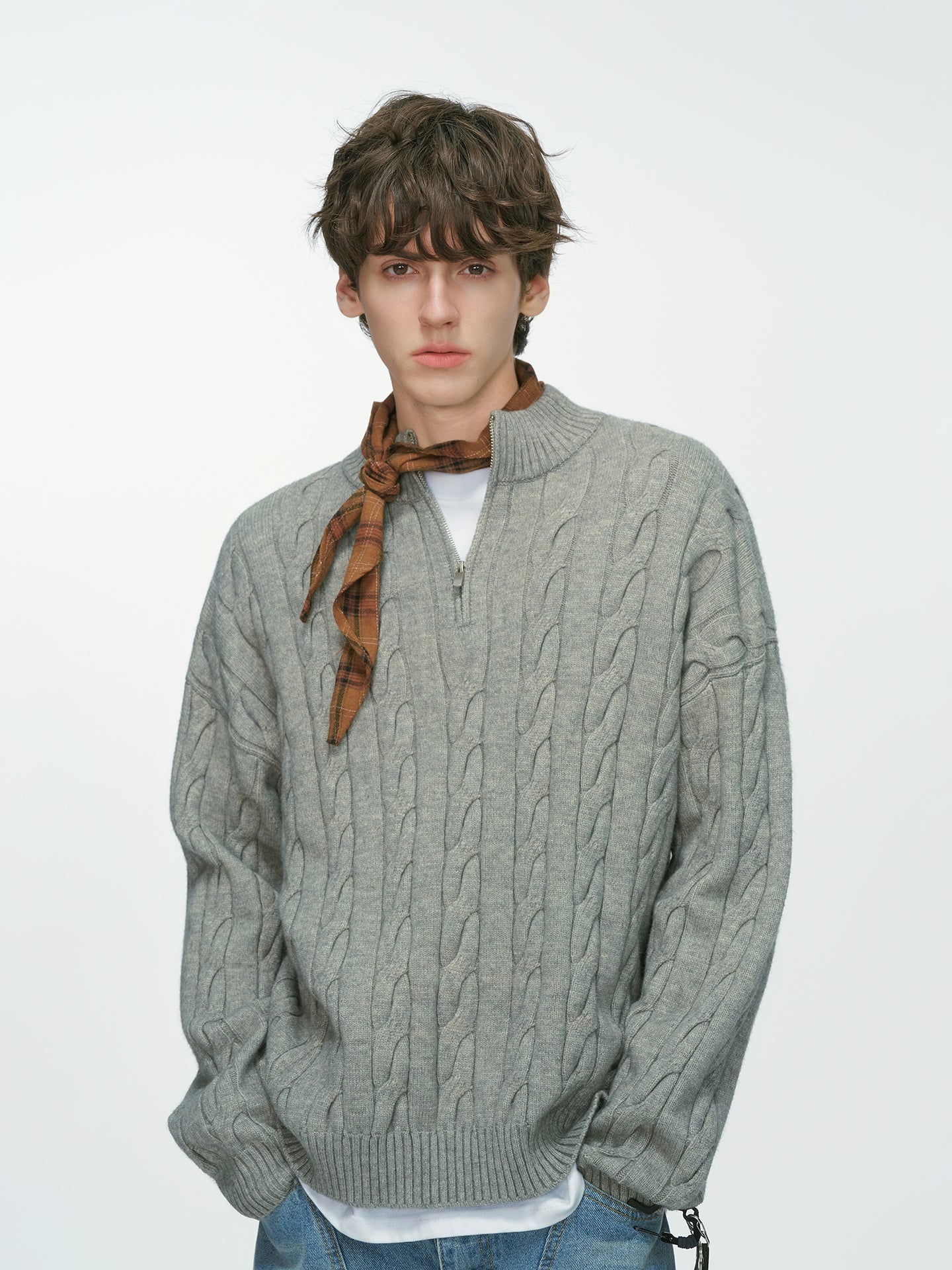 アランパターン・Vネックジップ・ニット N6107