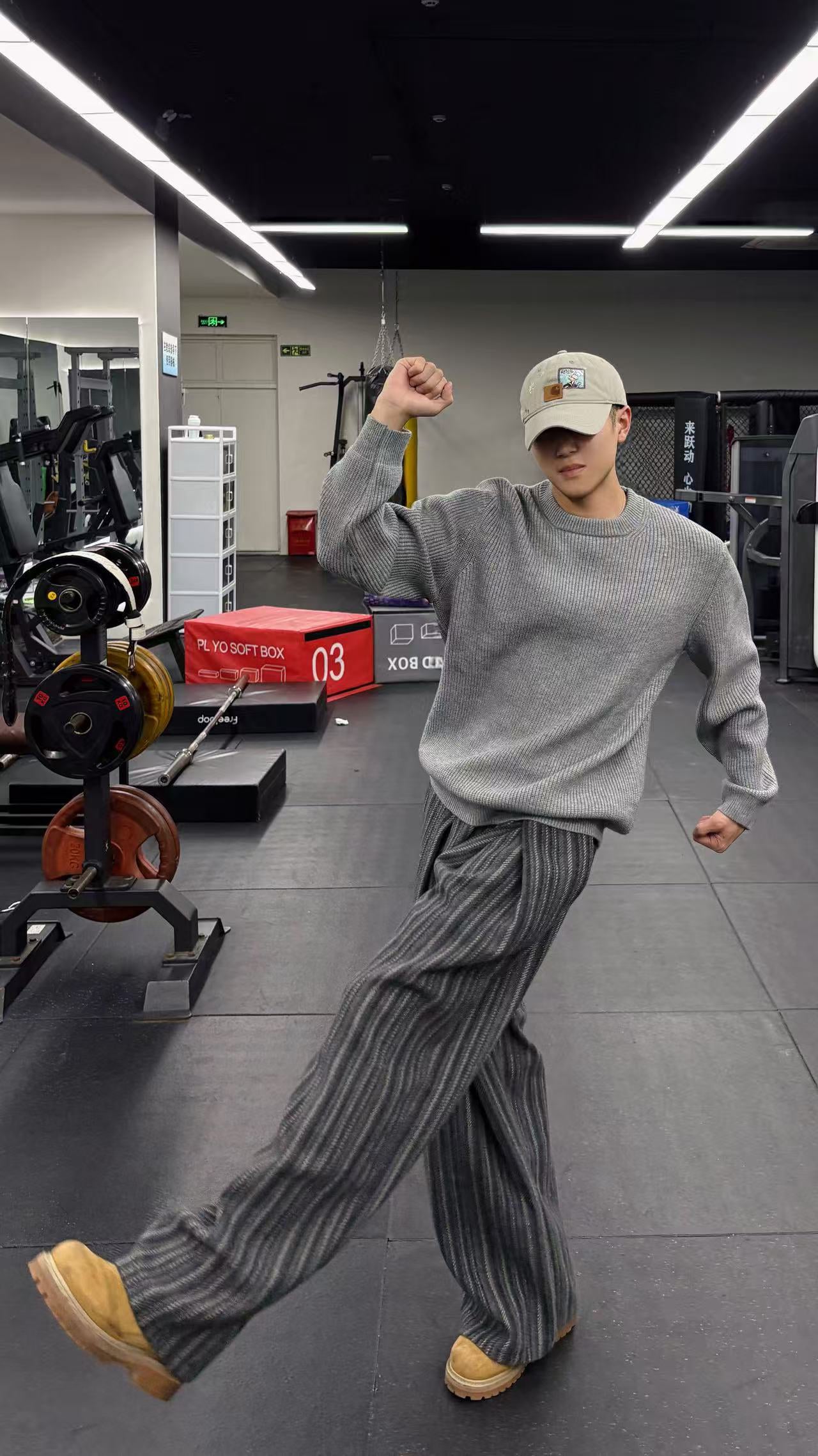 テクスチャーストライプ・ワイドストレート・トラウザーズ N6189