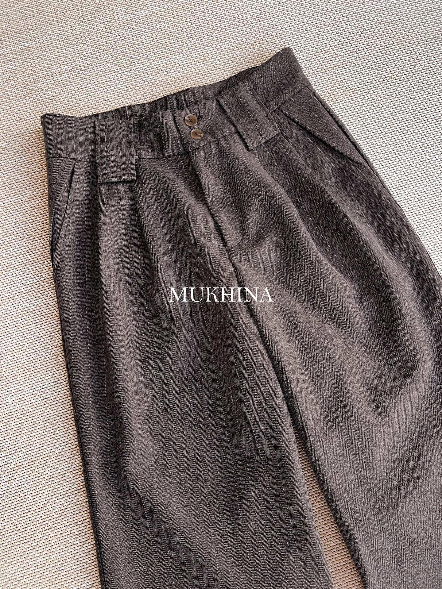 ストライプAライン タックワイド TRスラックス N6416