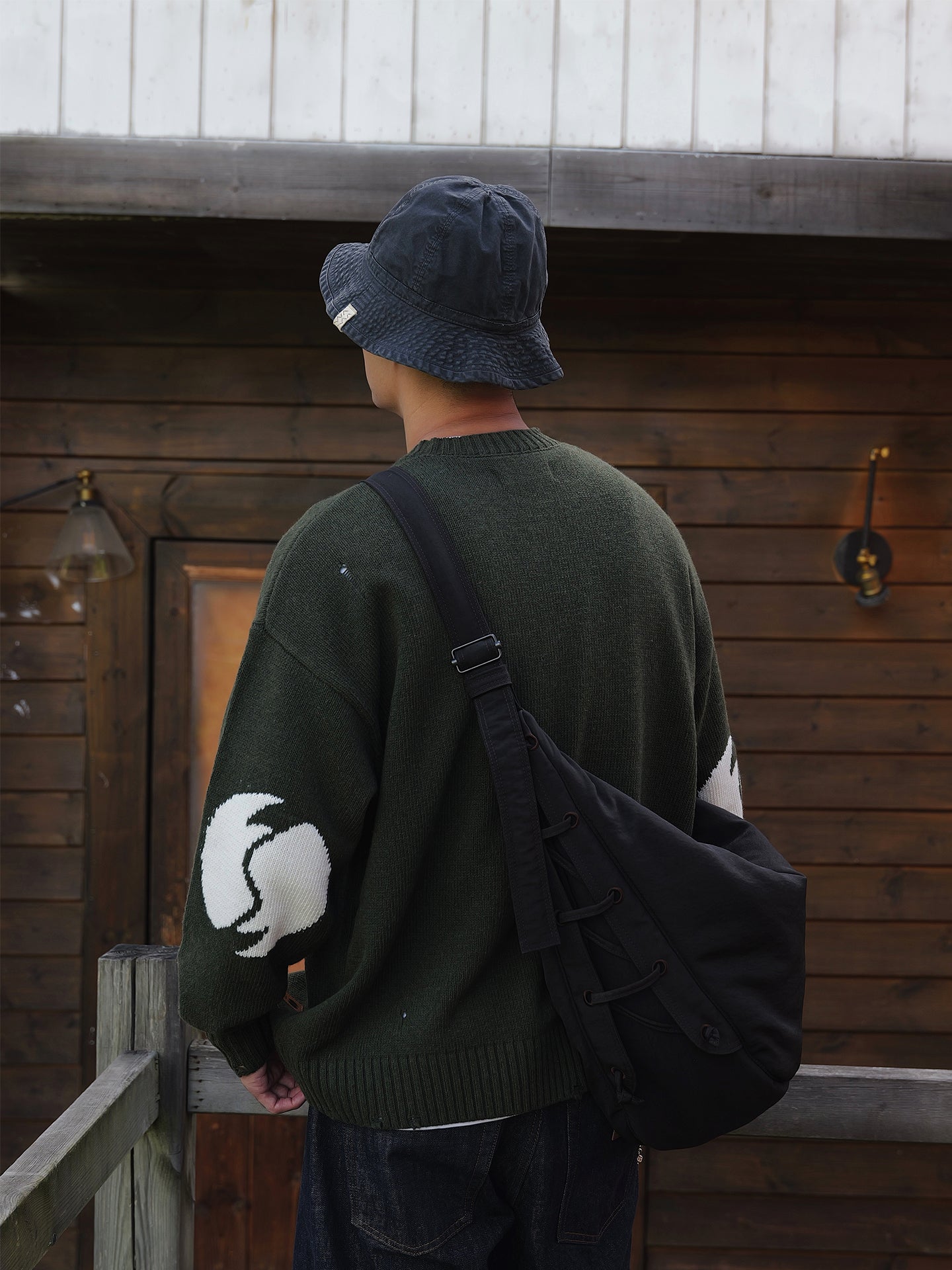 ダメージ加工ウール混 リラックスニットセーター N6257