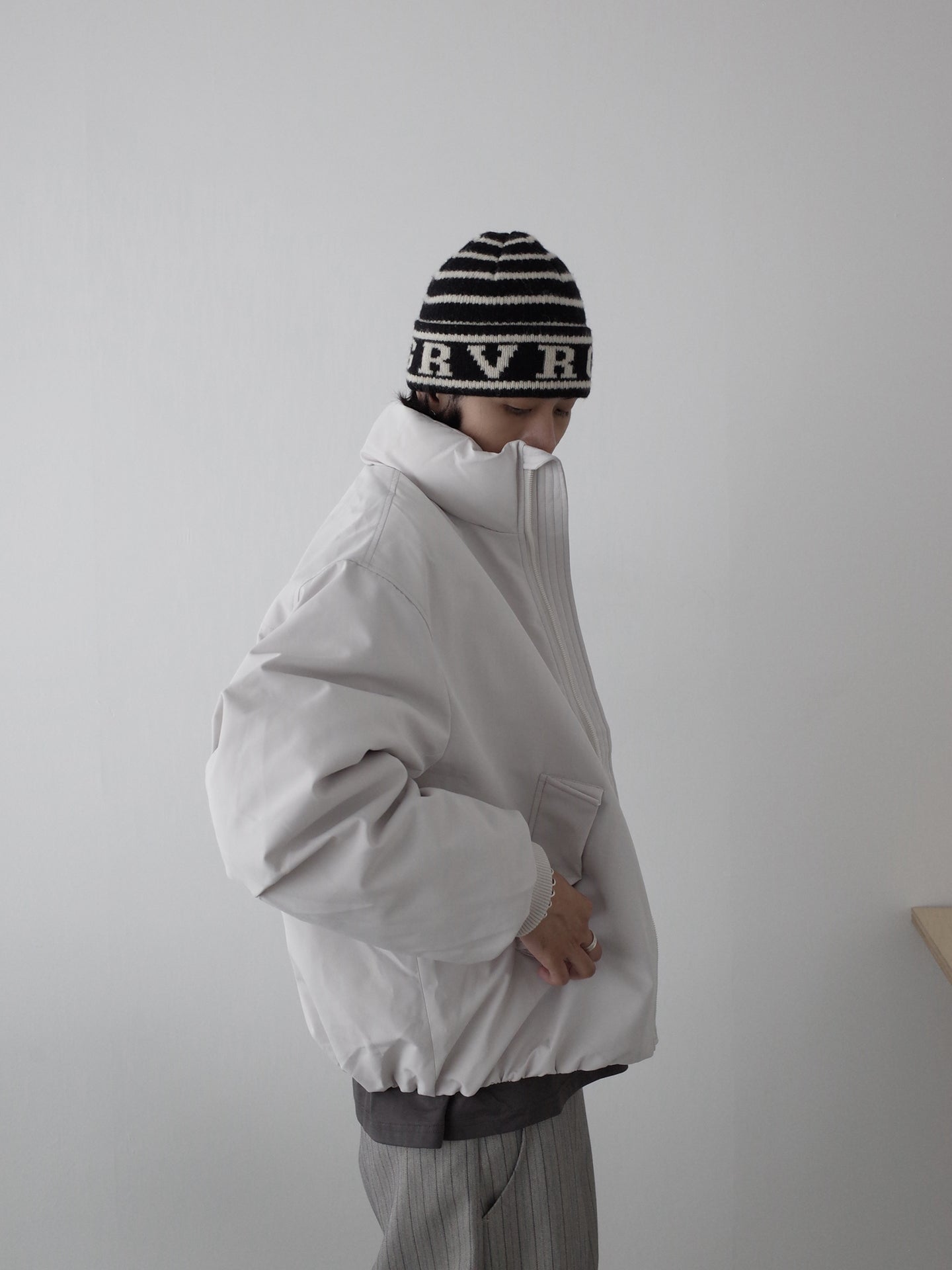 ミニマル・ボリュームダウンブルゾン N6197