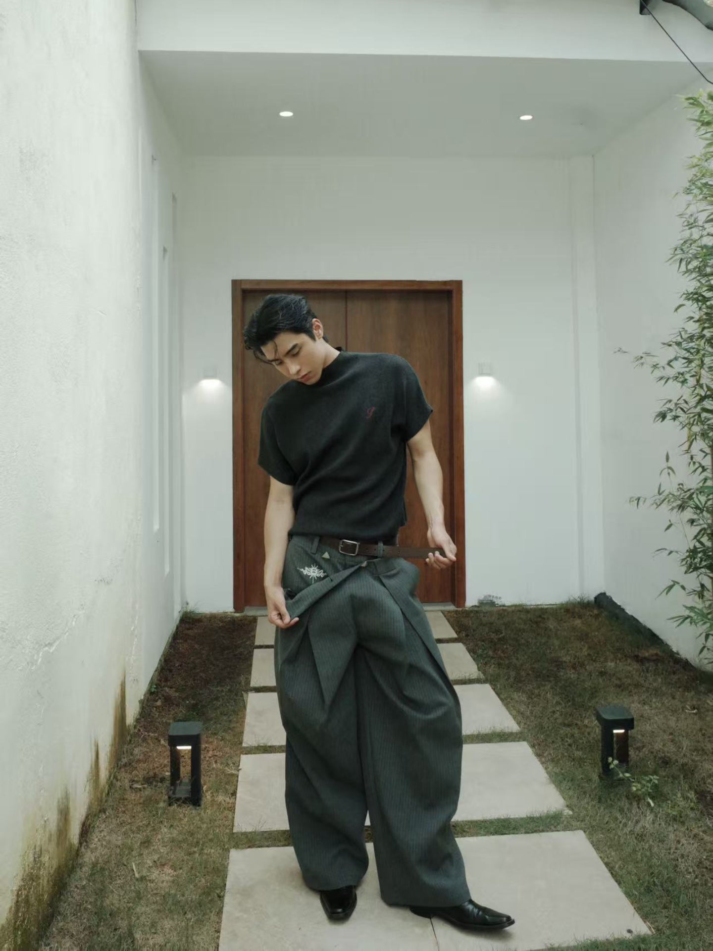 レイヤードヨーク・ツイストスネーク刺繍・ワイドパンツ N6239