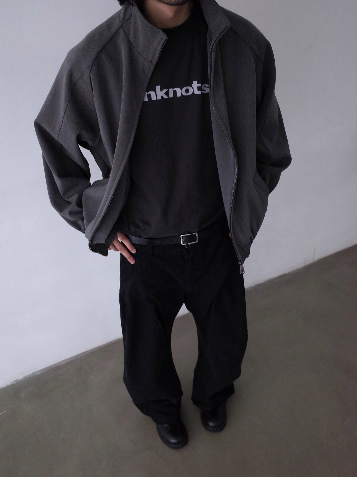 “デコンストラクション”・スタンドカラージャケット N6077