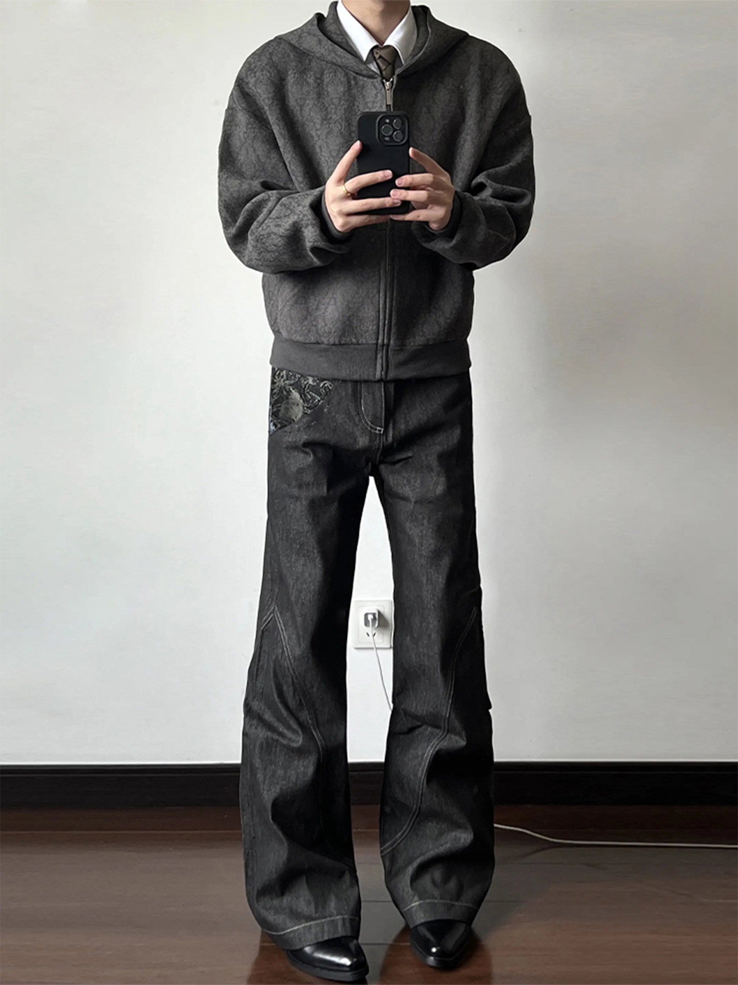 刺繍入り ロービーストレート フレアブラックデニム N6848