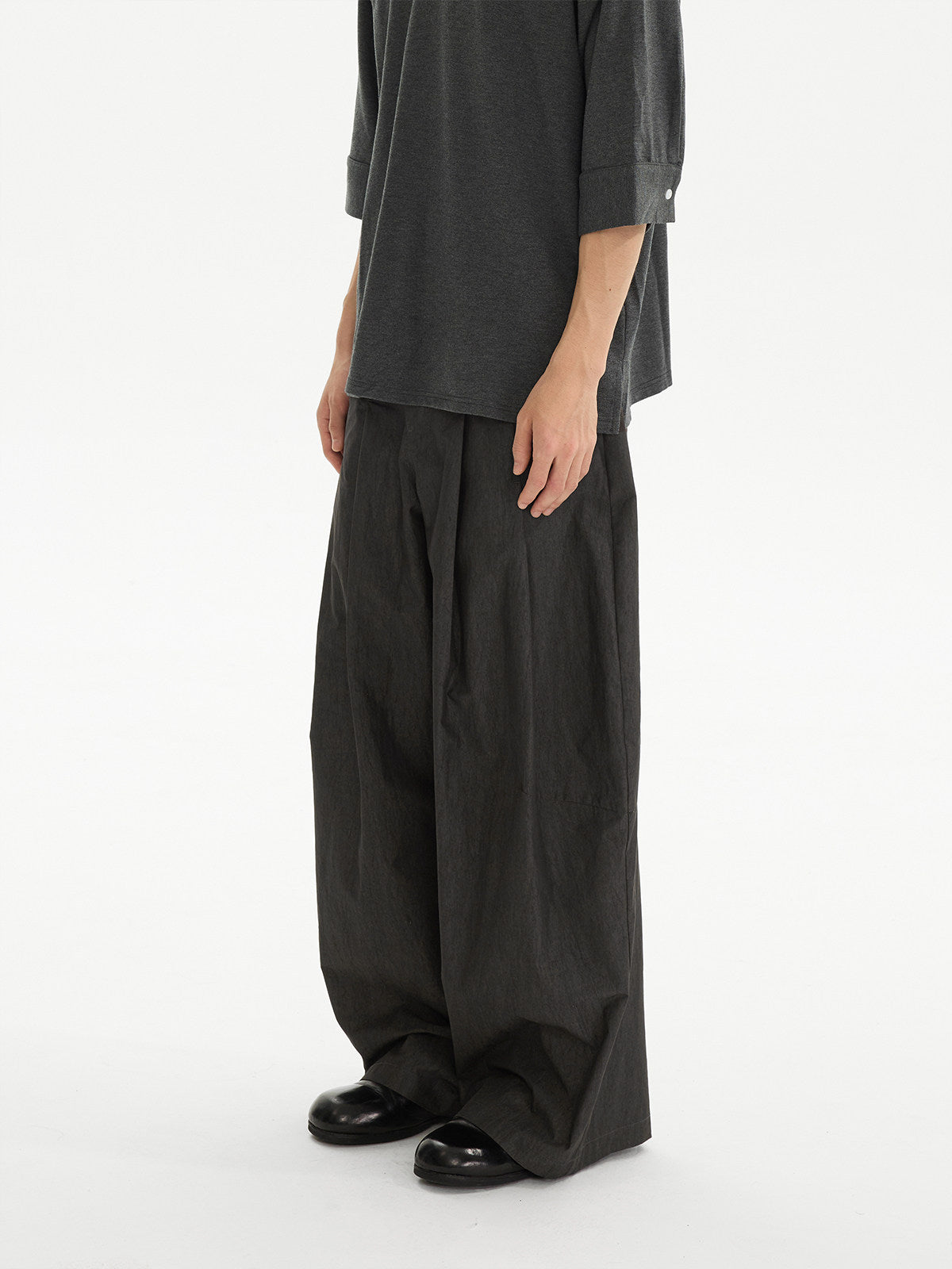 コクーンシルエット プリーツワイドパンツ N6618