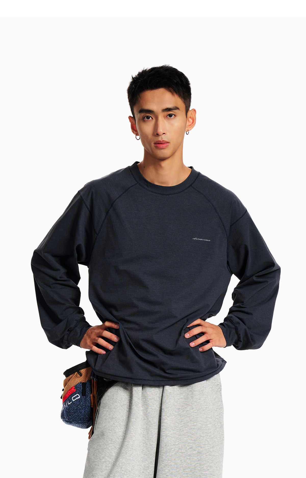 テクニカルワッフルグラフィックロングTシャツ N7400