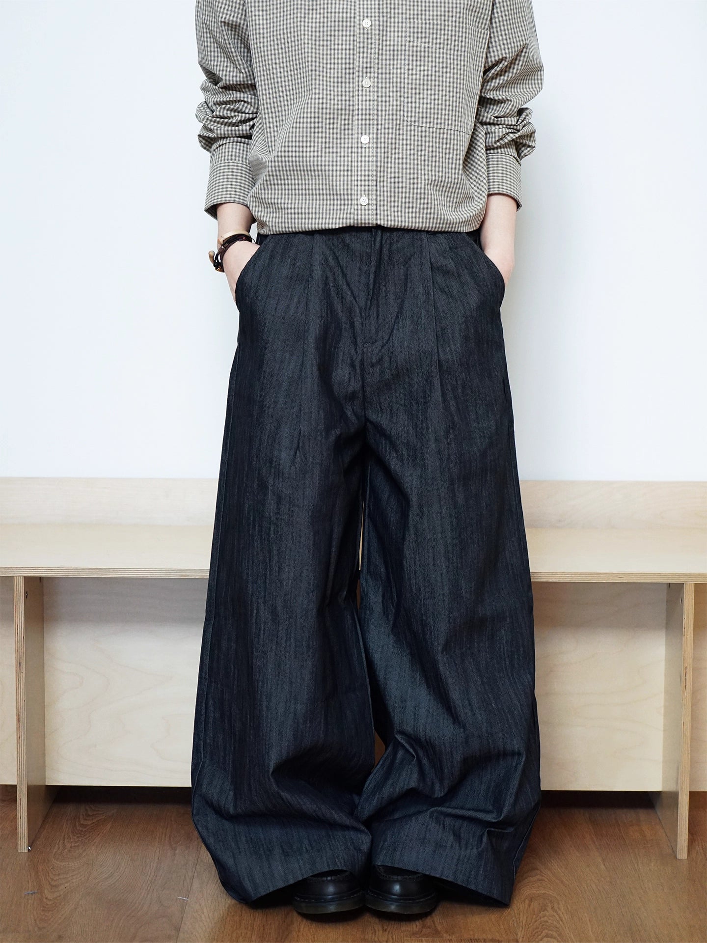 コットンリネン・テクスチャー・ワイドフレアパンツ N6062