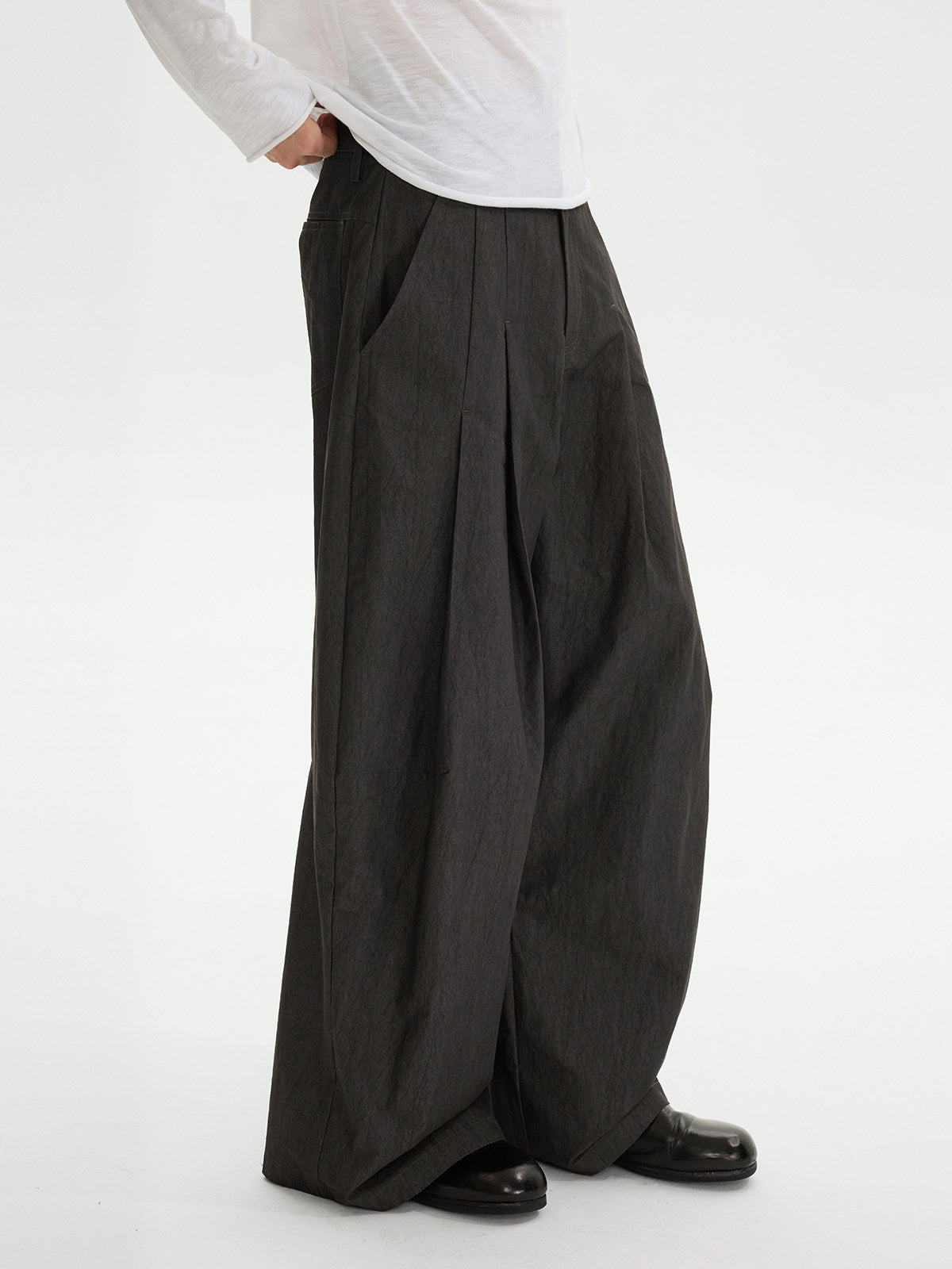 コクーンシルエット プリーツワイドパンツ N6618