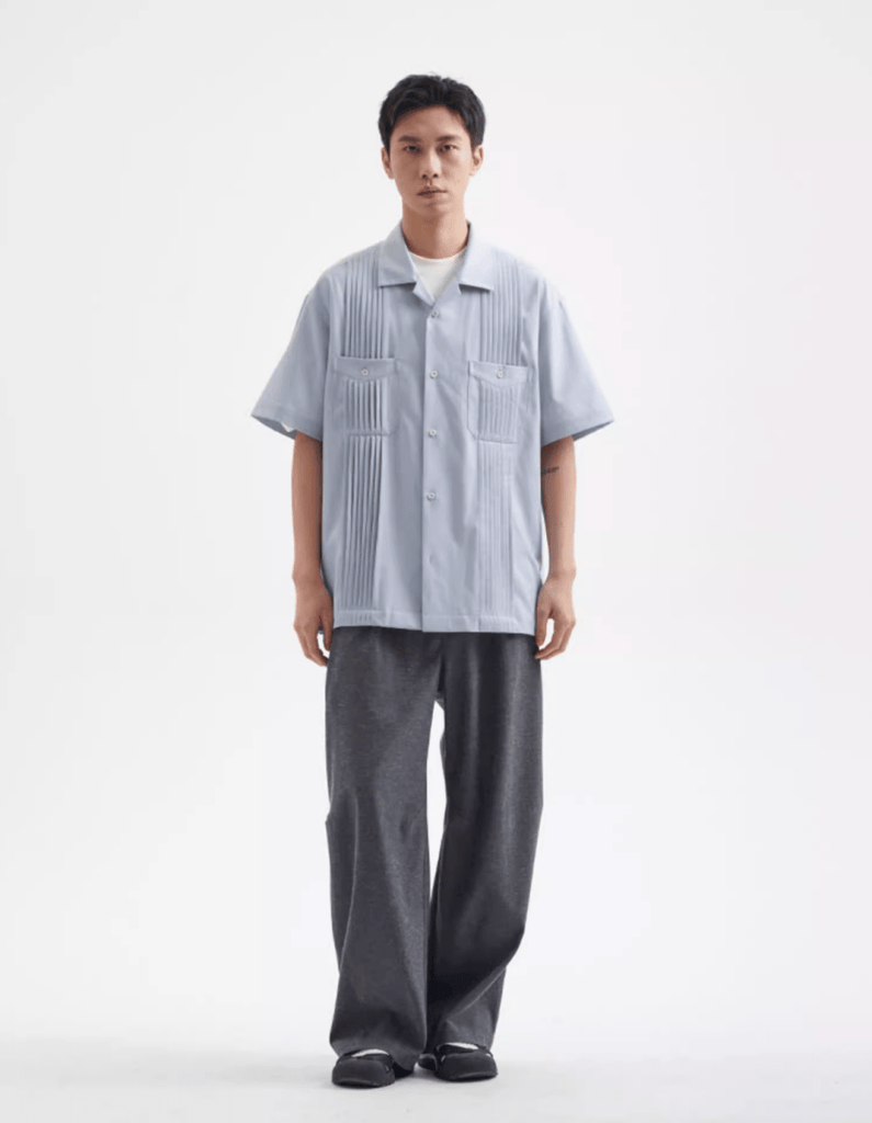 Pleat Detail Shirt / 繊細アコーディオンプリーツ メンズ開襟シャツ 上品 光沢感   N5357