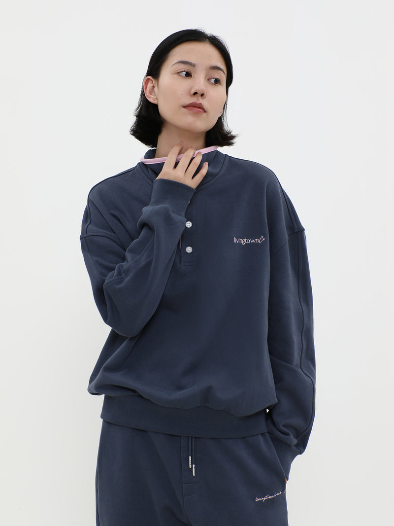 【460G】Embroidered Logo Half Snap Sweatshirt   N4679