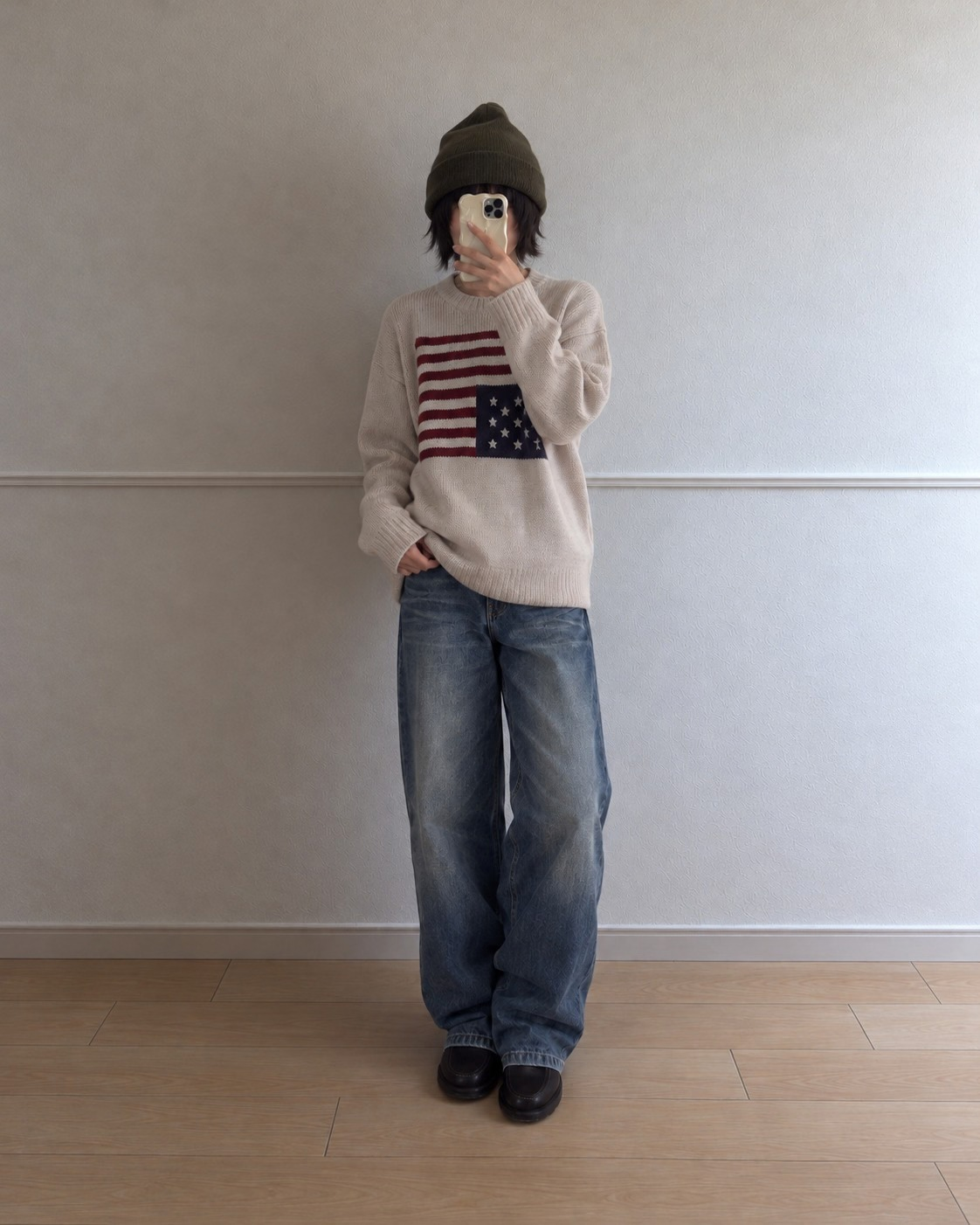 フラッグモチーフクルーネックニット N7412