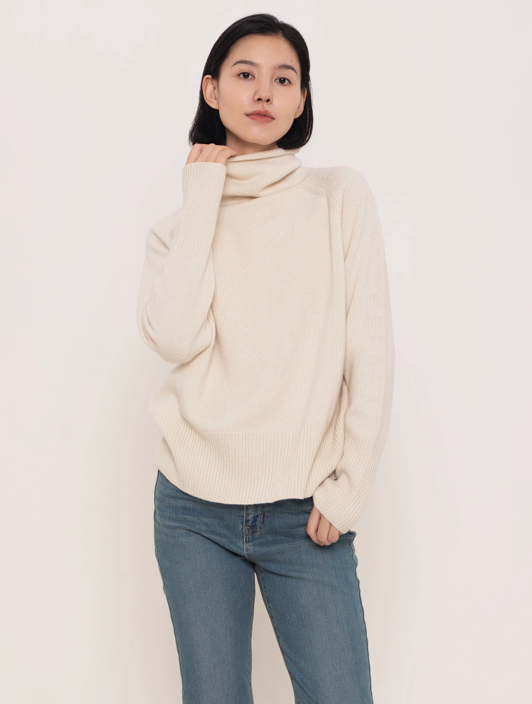 turtleneck sweater   N4680