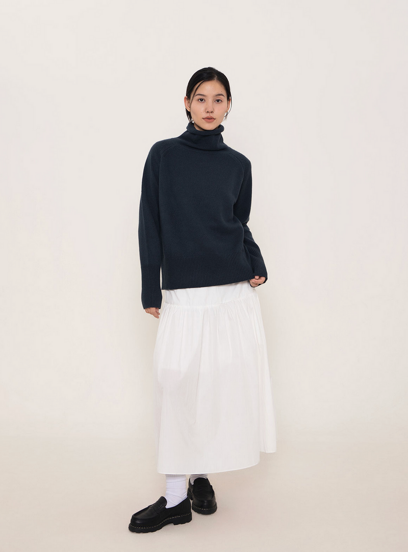 turtleneck sweater   N4680