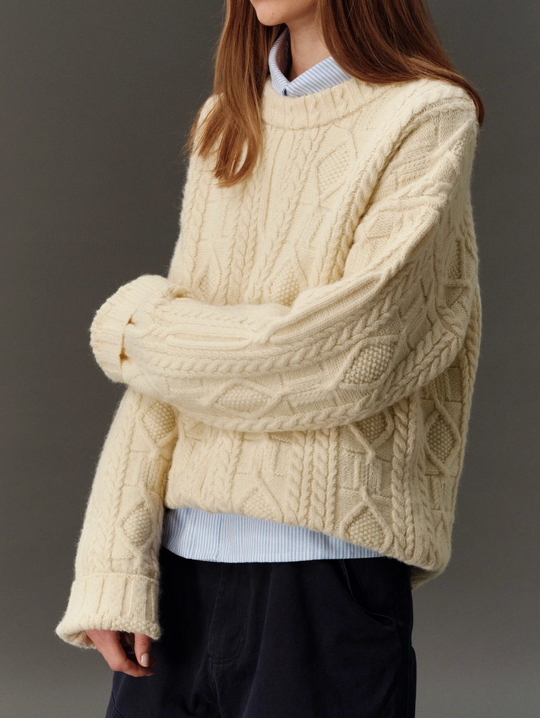 off white knit sweater   N4828