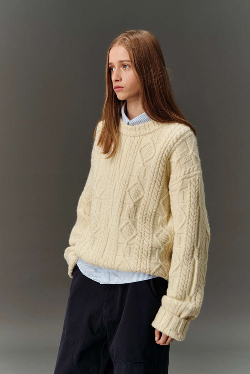 off white knit sweater   N4828