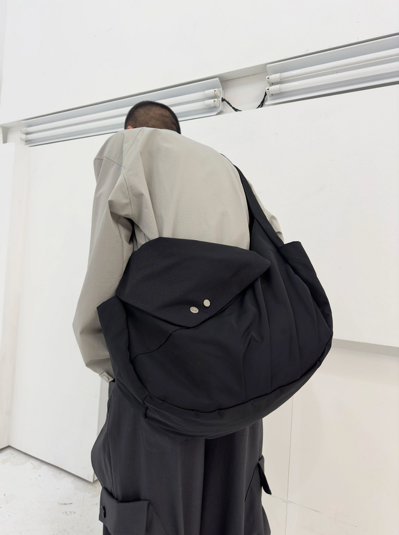 クレセントプリーツ ショルダーバッグ / Shoulder bags   N5601