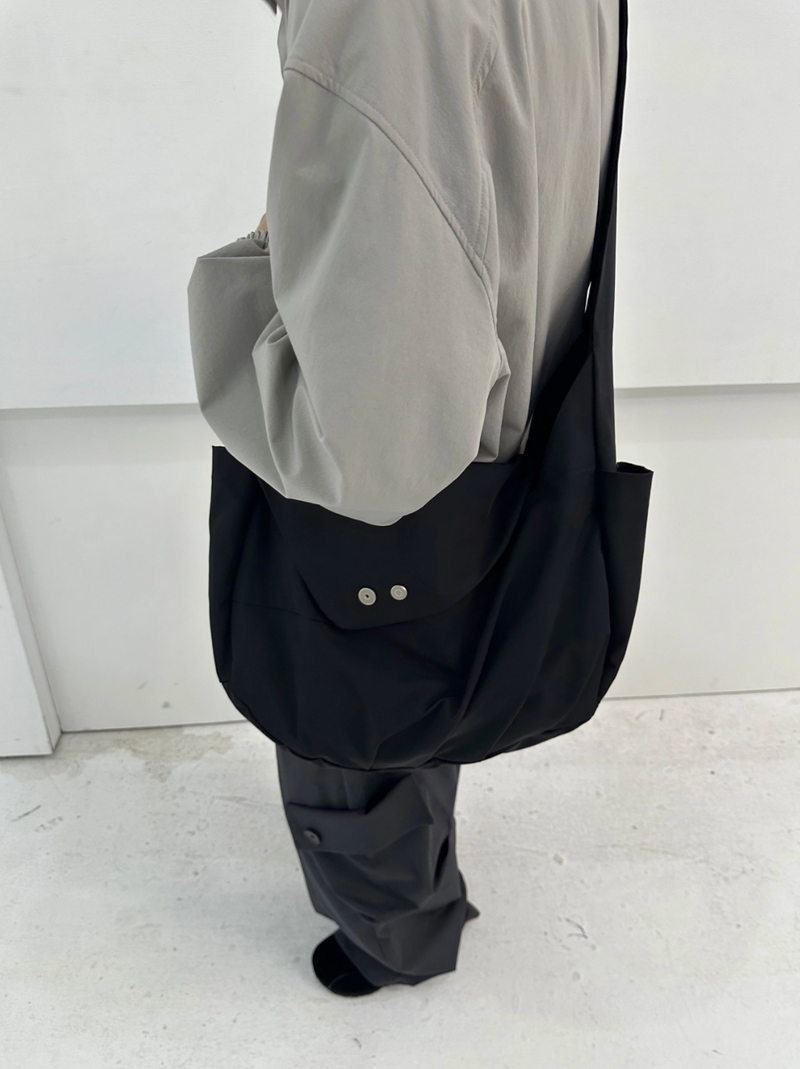 クレセントプリーツ ショルダーバッグ / Shoulder bags   N5601