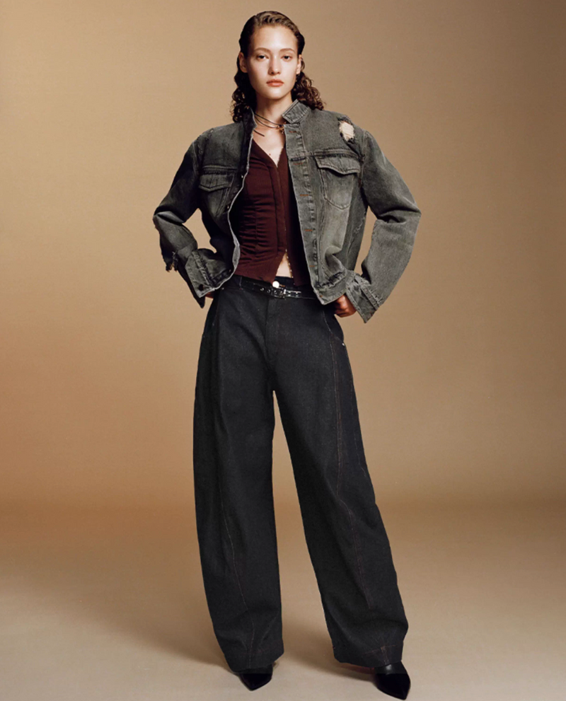 ブラックデニム カーブワイドパンツ / curved wide pants   N5609