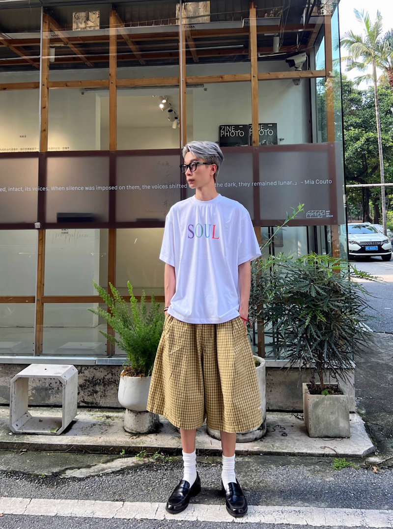 マルチカラーロゴ・プリントTシャツ  N5755