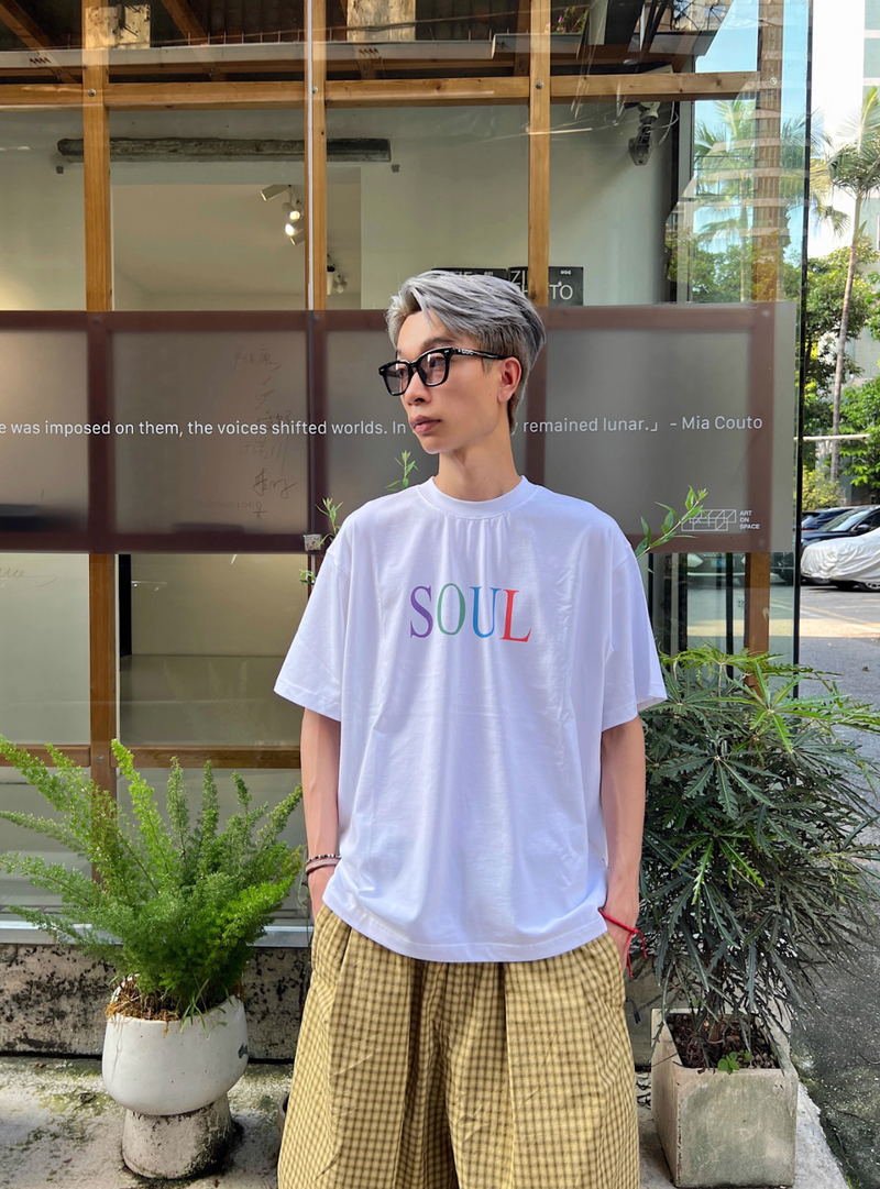 マルチカラーロゴ・プリントTシャツ  N5755
