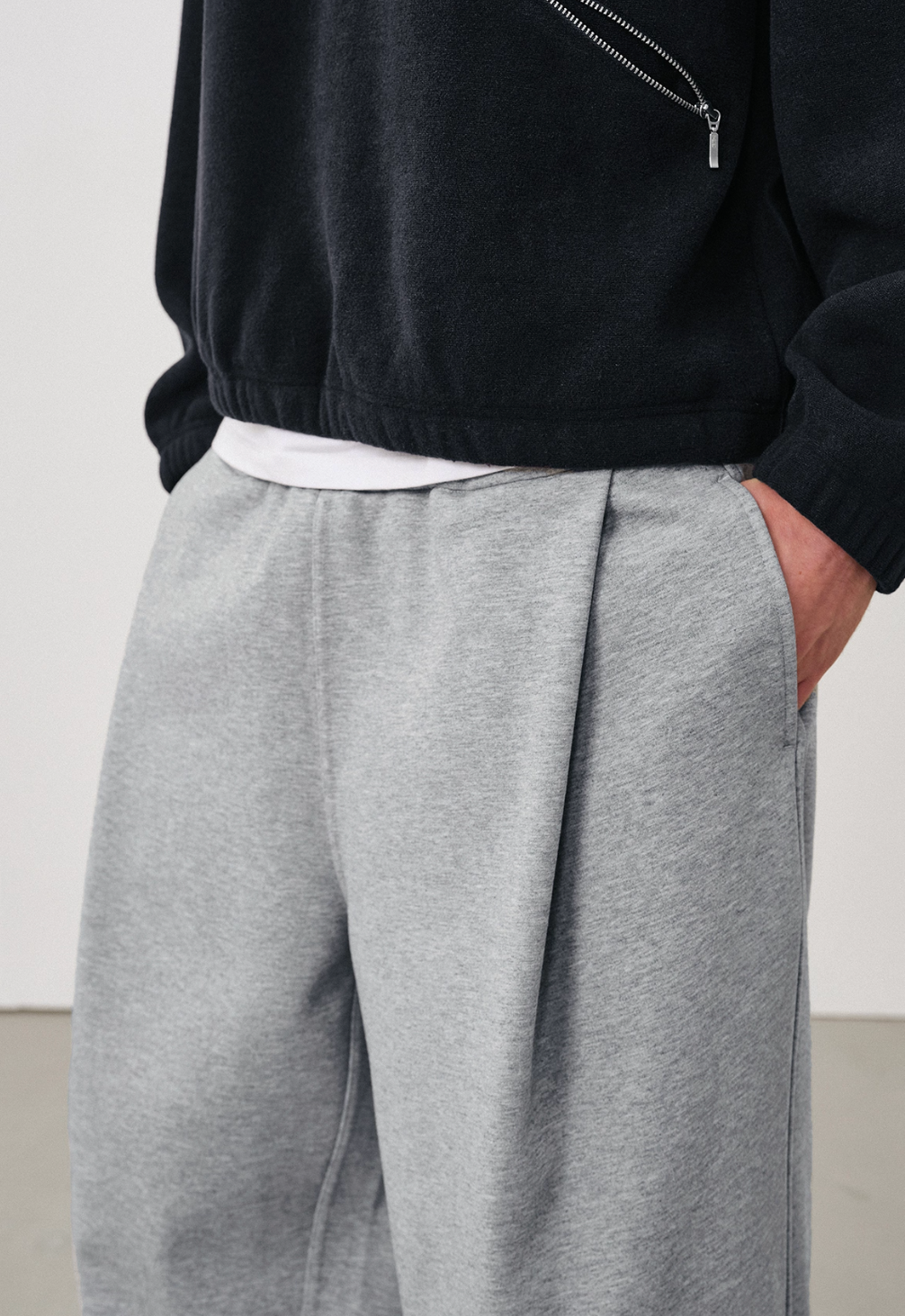 pleated sweatpants N5843