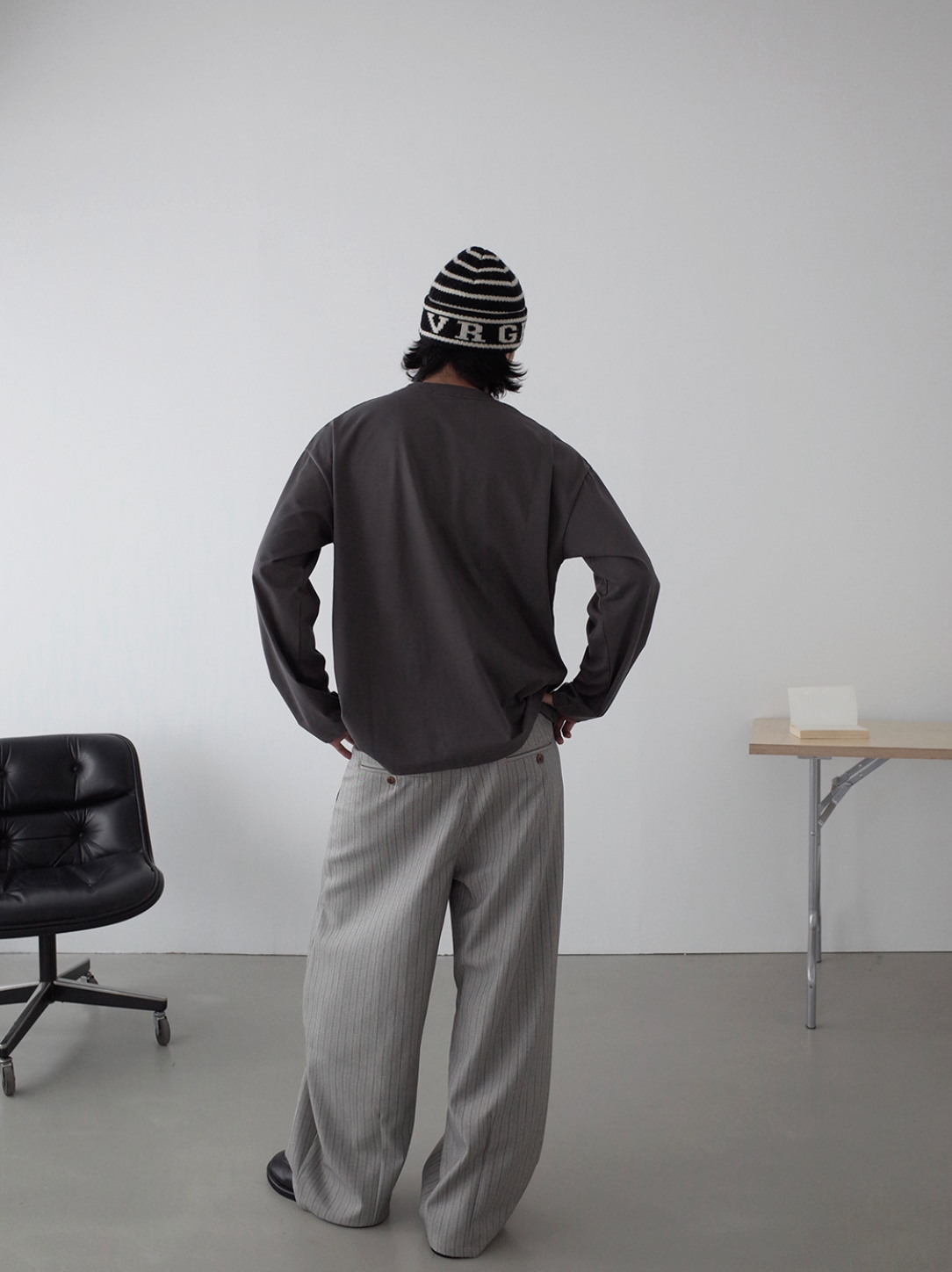 ストライプ弯刀ワイド パリボタンリラックススラックス N6137