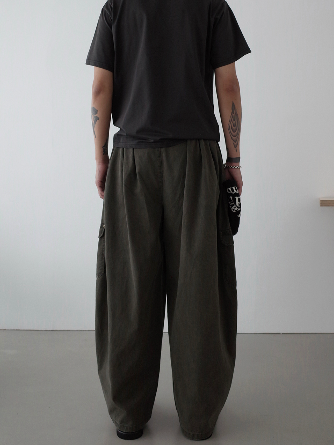 カーブドワイド 多ポケットウォッシュドカーゴ N6138