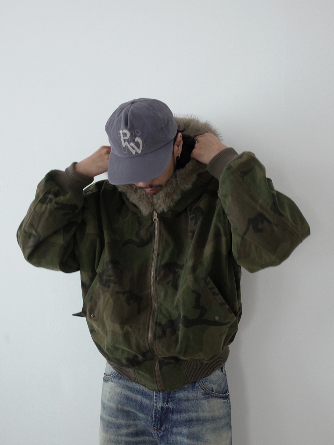 ウォッシュドカモ＆ボア・リバーシブル・フーデッドボンバー　N6196