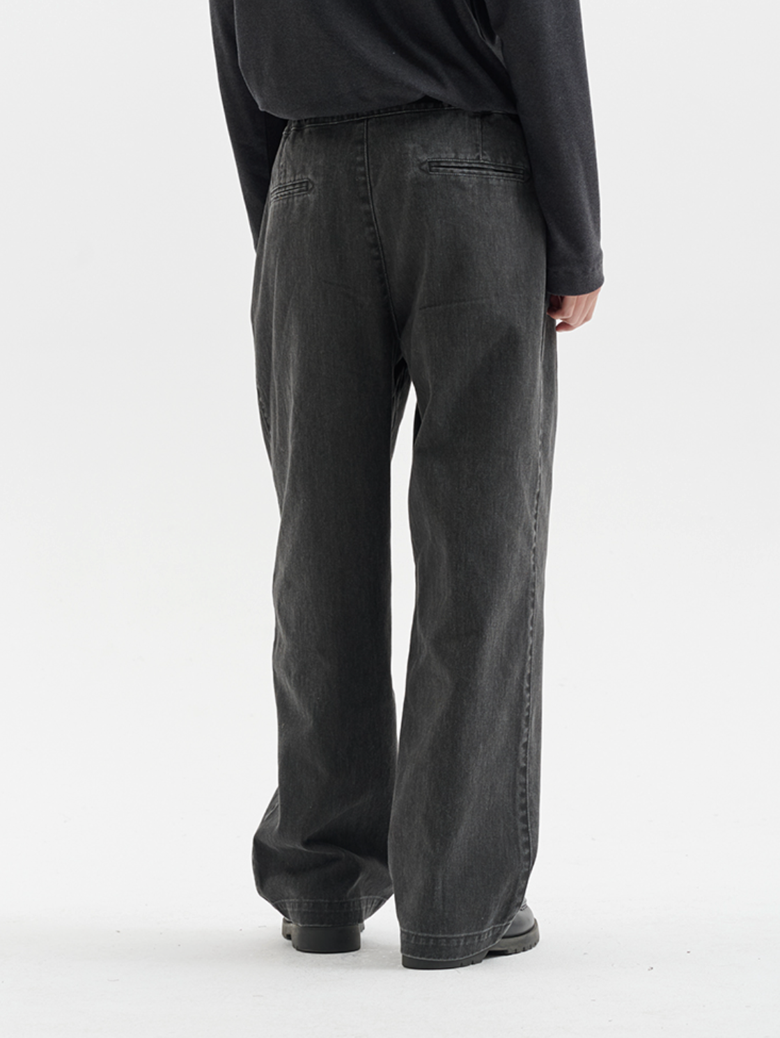 エンザイムウォッシュ・ディープタック・コクーンワイドパンツ　N6233