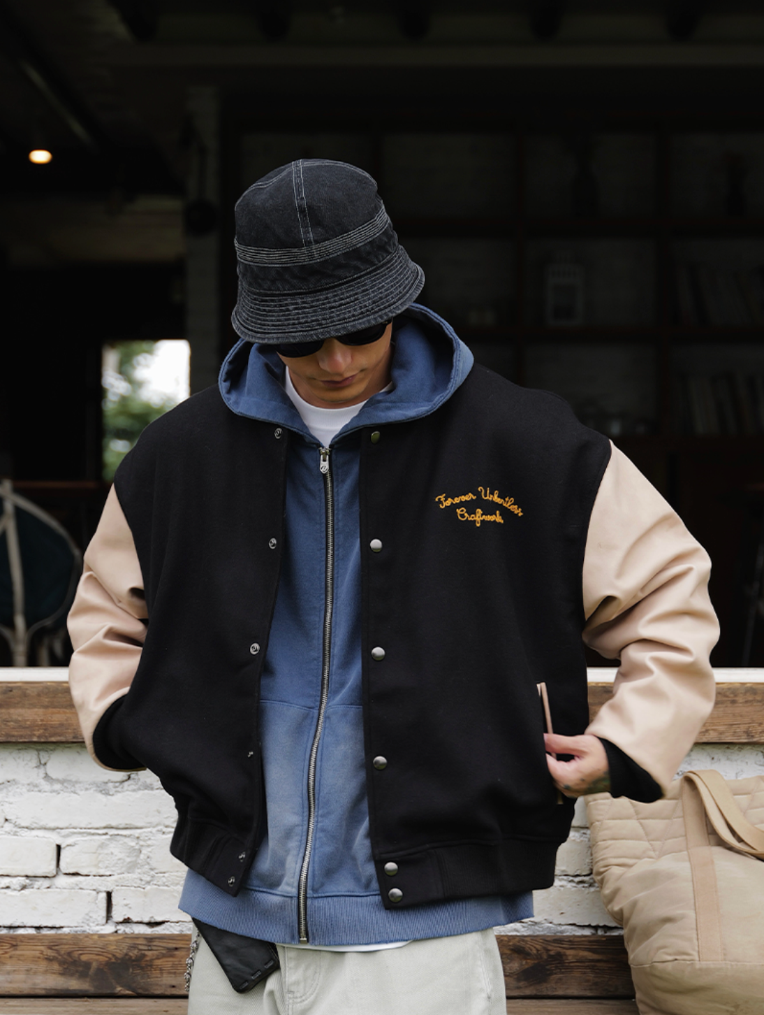 鶴刺繍ウール×レザー 混紡バーシティジャケット　N6252