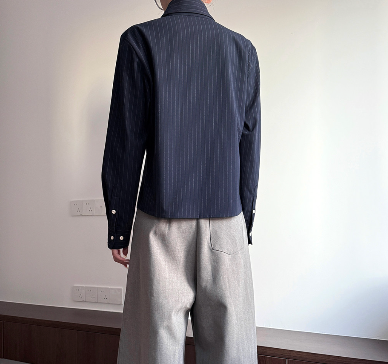 シャープカラー ストライプ 正肩フィットシャツ　N6536