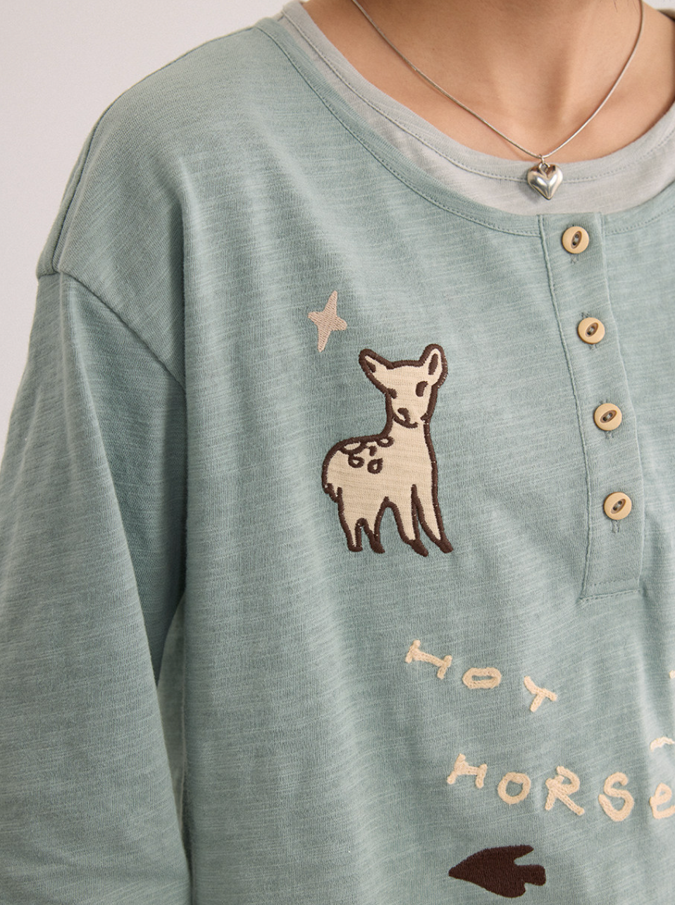 手描き刺繍 ヘンリーネックロンT N6678