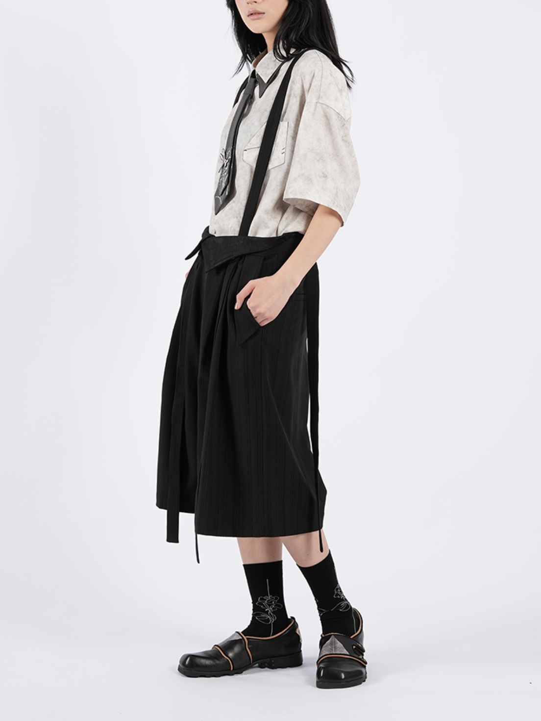 サスペンダー付き ワイド クロップドパンツ N7041