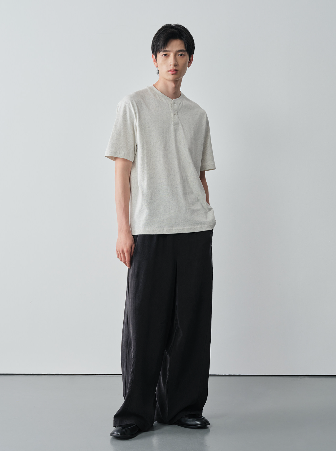 コットン100% ヘンリーネック リラックスTシャツ　N7045
