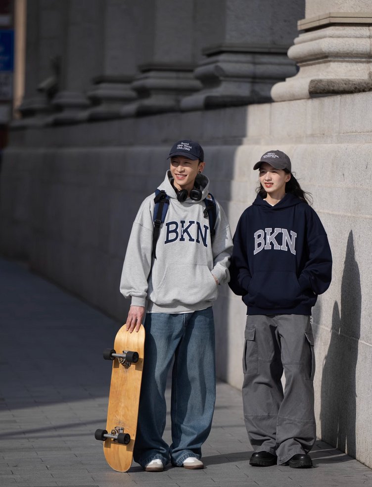 【445G】kangaroo pocket hoodie N4642 - NNine